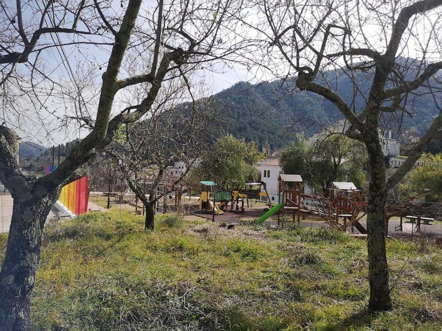 Casa Rural Ana Maria Ain Ahín エクステリア 写真